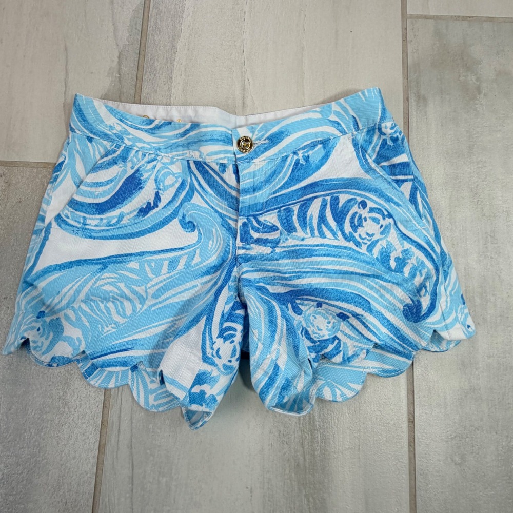 Lilly Pulitzer Buttercup Shorts Blue White Tiger Paisley Scalloped Hem Size 00